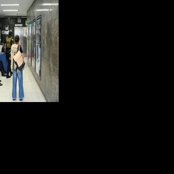 Runoff looms as Fujimori leads troubled Peru vote