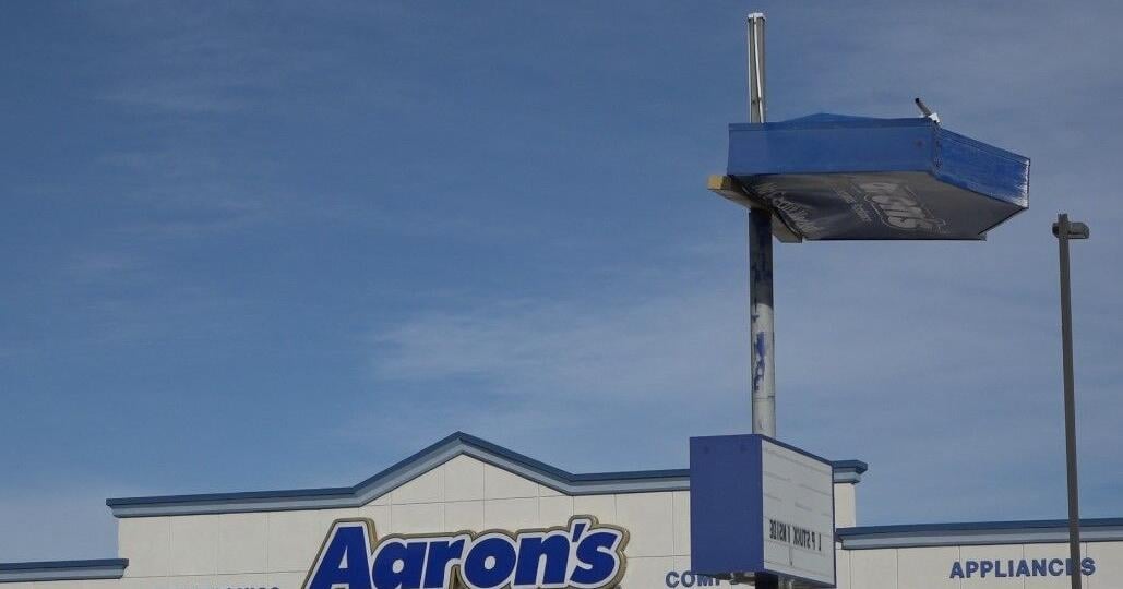 While wind is no stranger to Wyoming, Thursday saw damaging winds in the Oil City