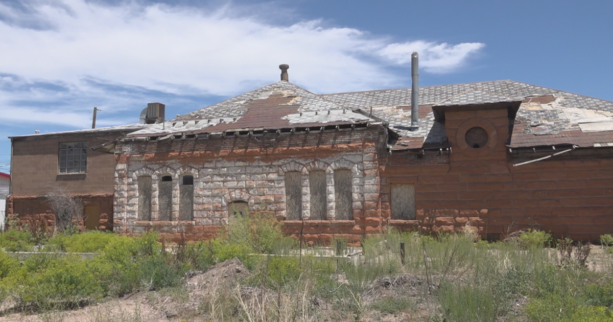 Cheyenne City Council holds Historic Pumphouse work session, goes on tour of building