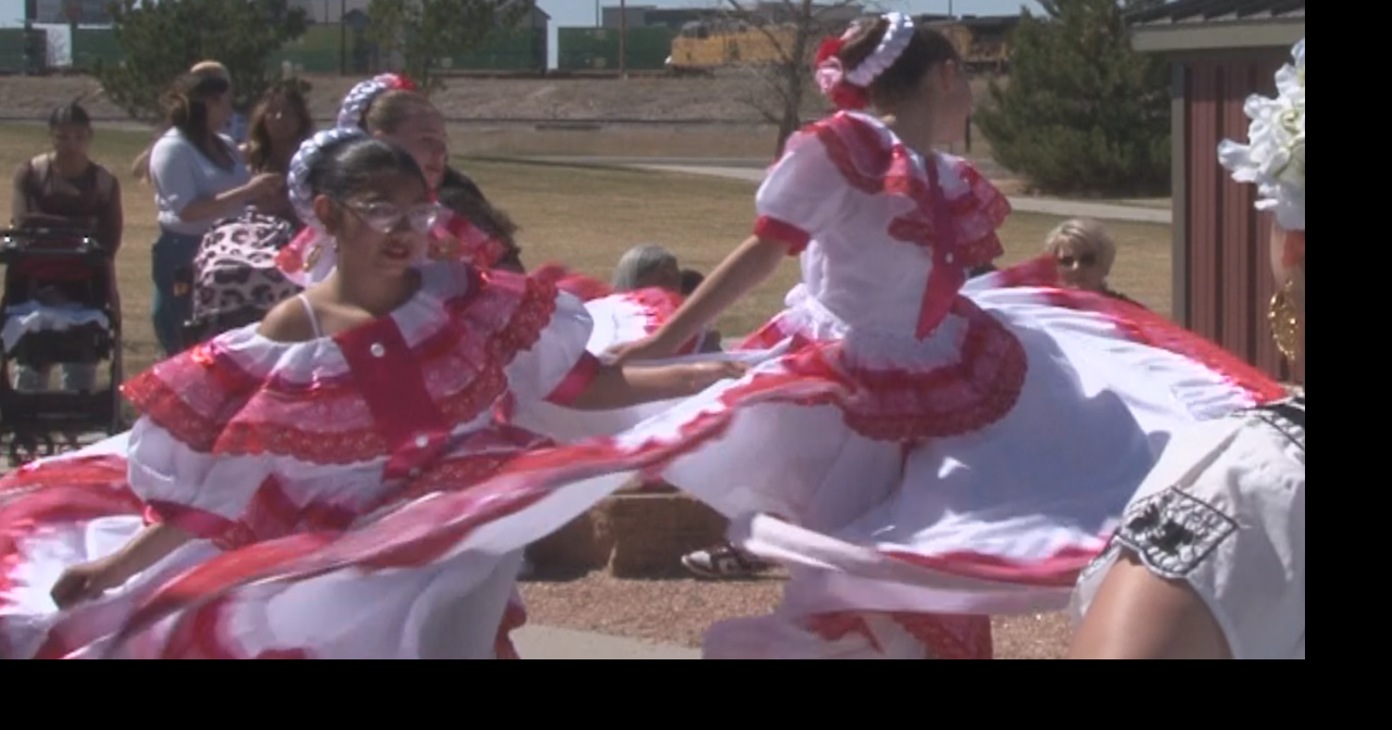 Mosaico Folklorico Shares Cinco de Mayo Tradiditions