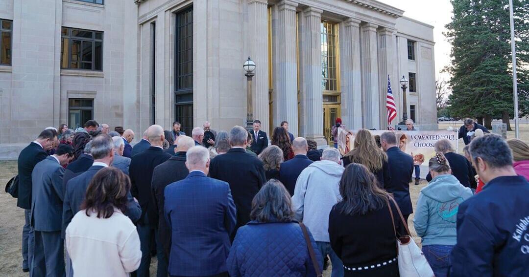 Senate blocks abortion measure