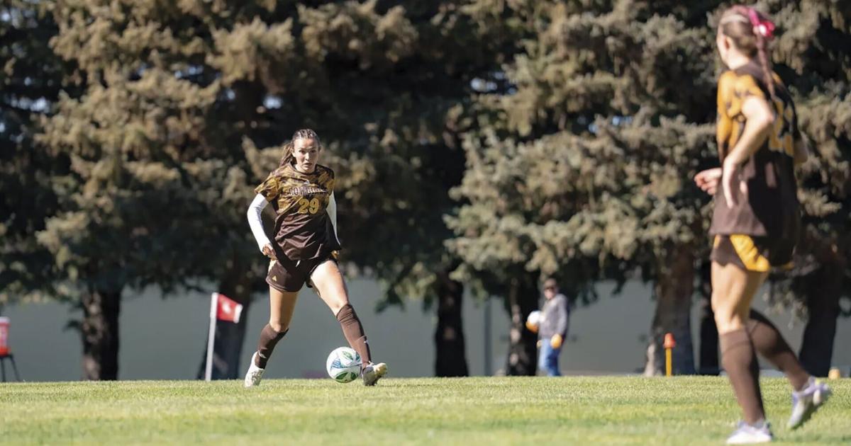 Pokes’ predicament: 19 shots, 1 goal