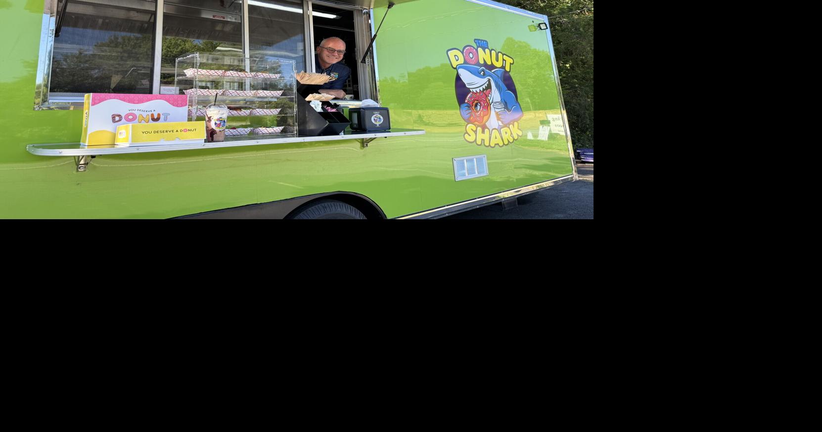 Donut truck splashes into East Bend