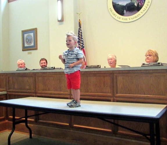 Jonesville board approves budget Local News