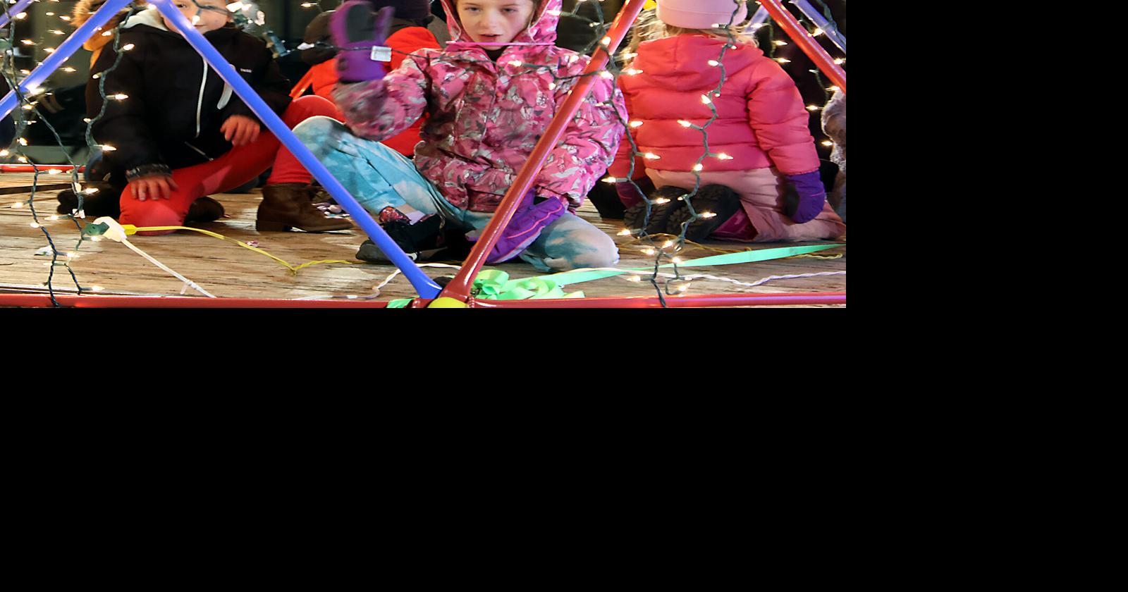 1201_Parade of Lights_0132.JPG