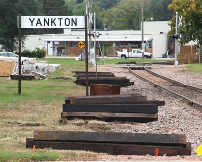 BNSF Replacing Railroad Ties In Yankton Region