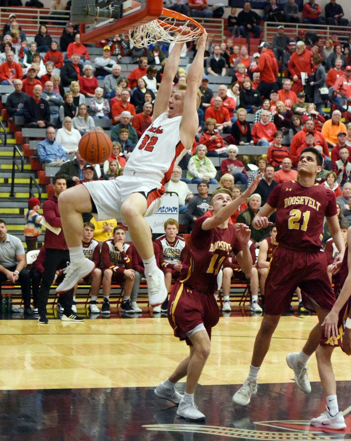 Fast Start Lifts Rough Riders Past Yankton 56 53 Sports