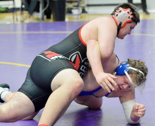 MV boys wrestling pins competition, Eimg-south