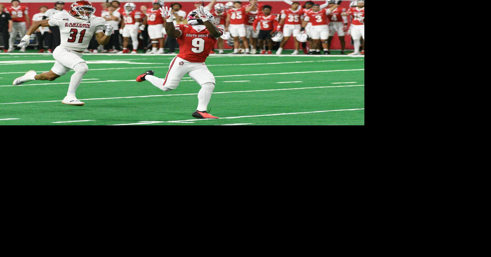No. 11 South Dakota Cruises Past Eastern Washington To Remain Unbeaten