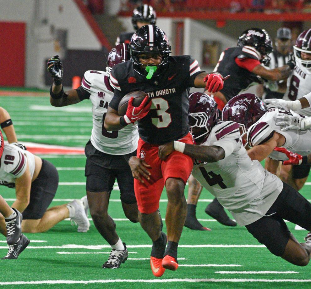 Football: A Look Into USD and SDSU Offense's Ahead Of Matchup
