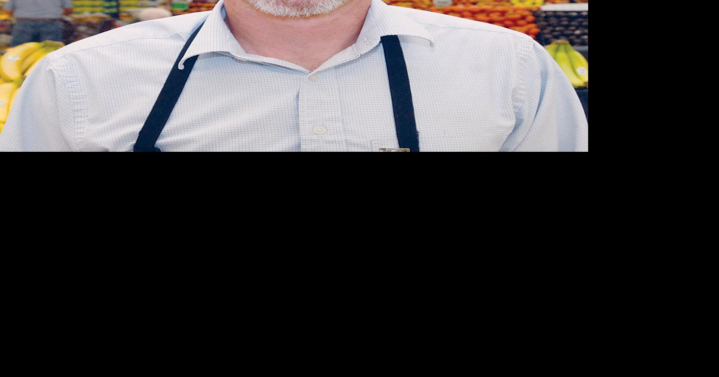 Lais Celebrates 40 Years With HyVee Community