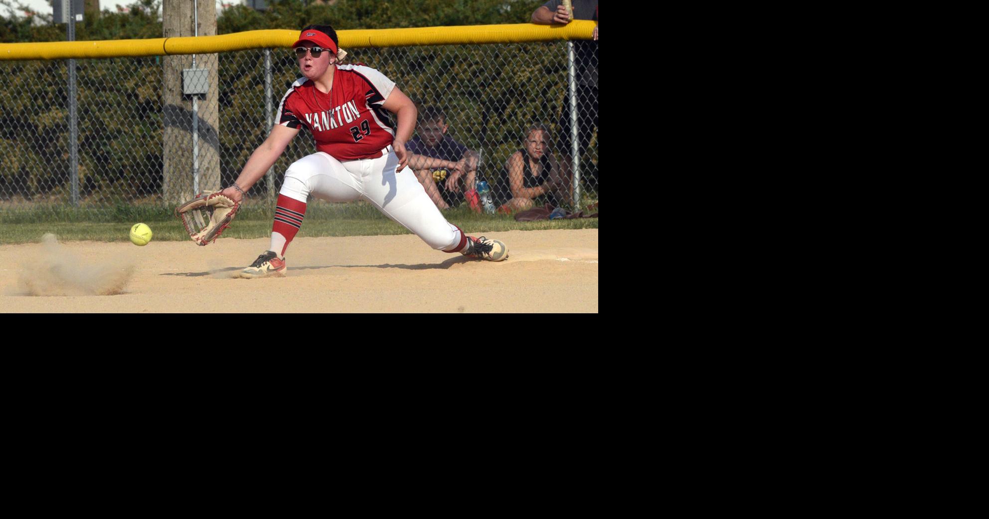 Softball Yankton Fury Red Takes Two From SSA White Sports