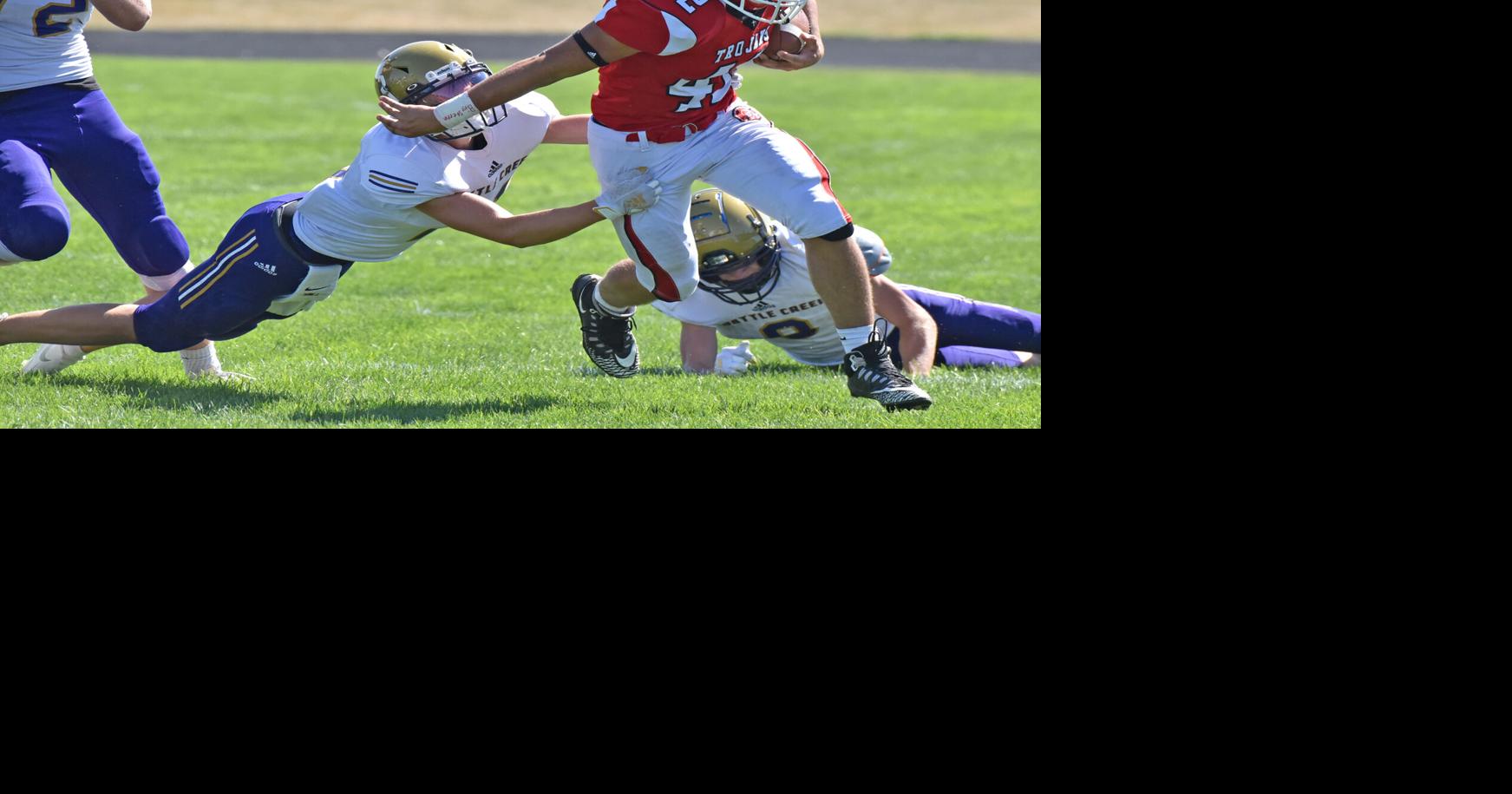 Football Roundup: Trojans Tip BC In OT | Sports | yankton.net