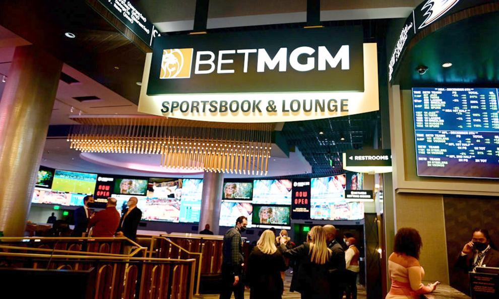 Backers Of Online Sports Betting In Nebraska Submit Signatures To Get On 2026 Ballot
