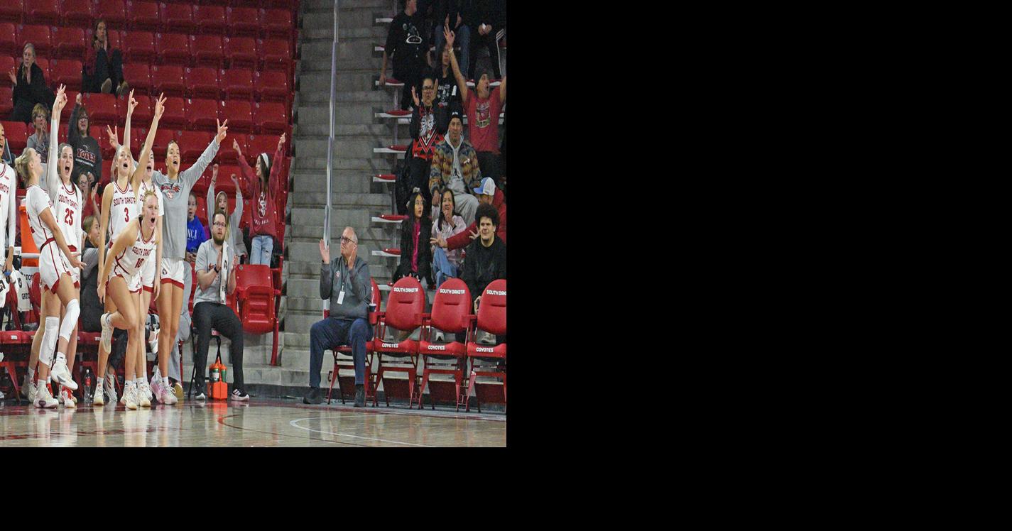 Seniors Shine As Coyotes Crush Denver