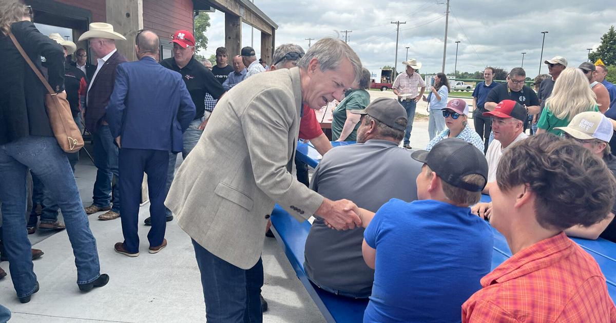Pillen Celebrates Nebraska’s Ban On Lab-Grown Meat At O’Neill Shop
