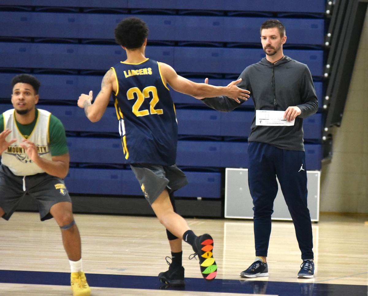 New Faces Look To Turn Around Mmc Men S Program Sports Yankton Net
