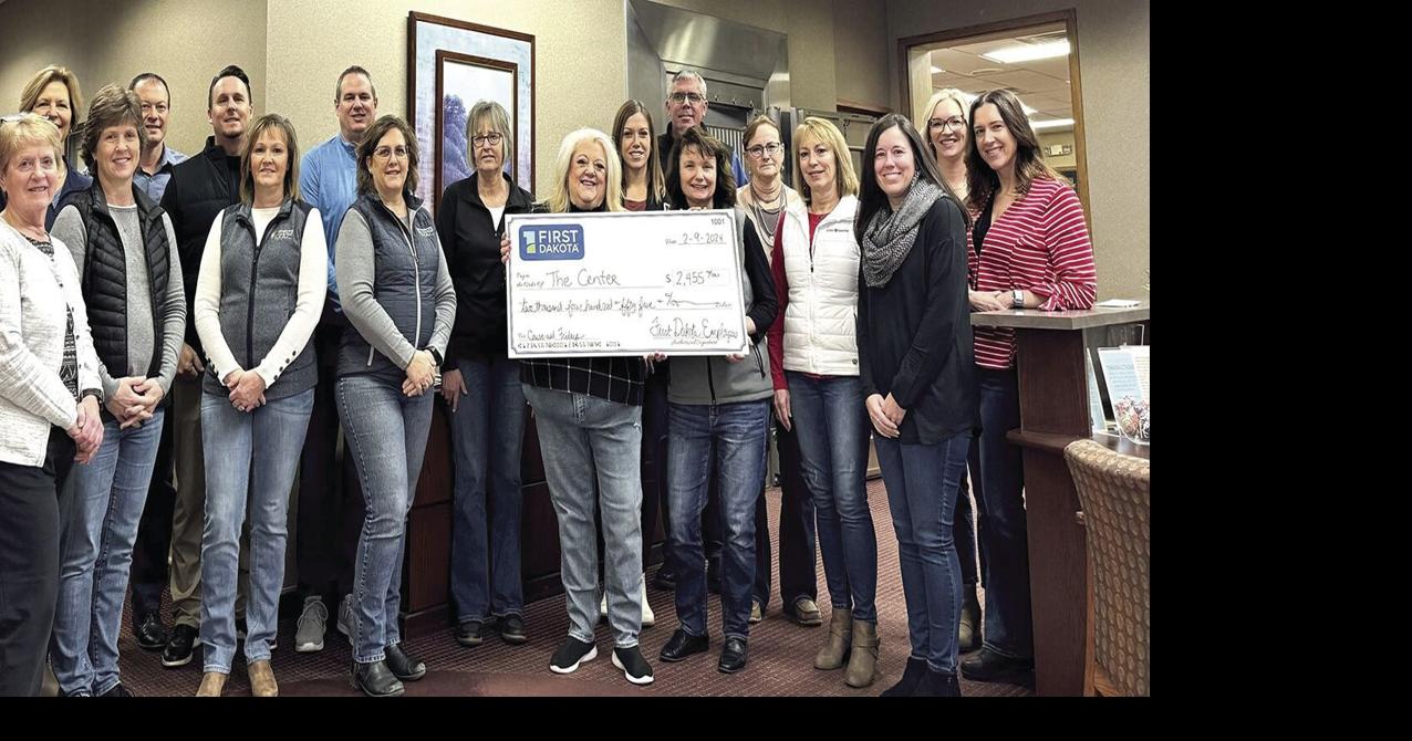 First Dakota Bank Donates To The Center Community