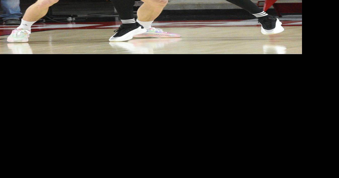 South Dakota Men Open Final Homestand With Rout Of Mavs