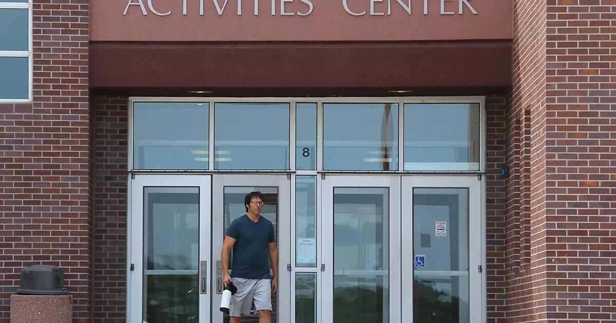 Visitor Fee At Summit Center Discussed