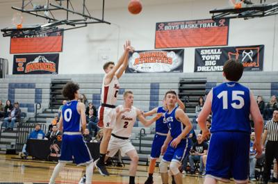 Boys Basketball Young Mountaineers Seize 44 34 Win Over Three