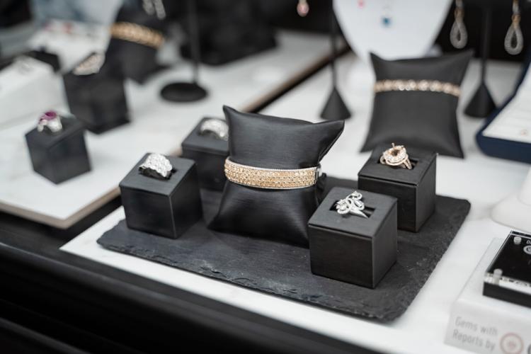 2025-09TheJewelersVault-70.jpg