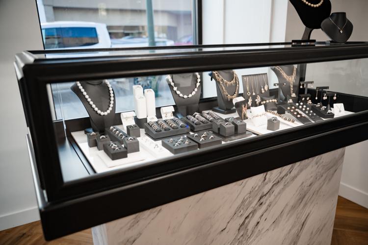 2025-09TheJewelersVault-63.jpg