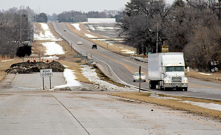 Highway 81 Four Lane Construction News Yorknewstimes Com   56c40a3e693d0.image 