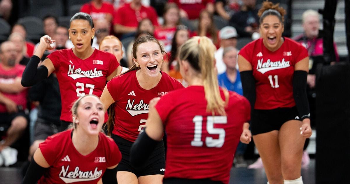 Nebraska volleyball remains No. 1 in AVCA Top 25, Creighton enters top 10