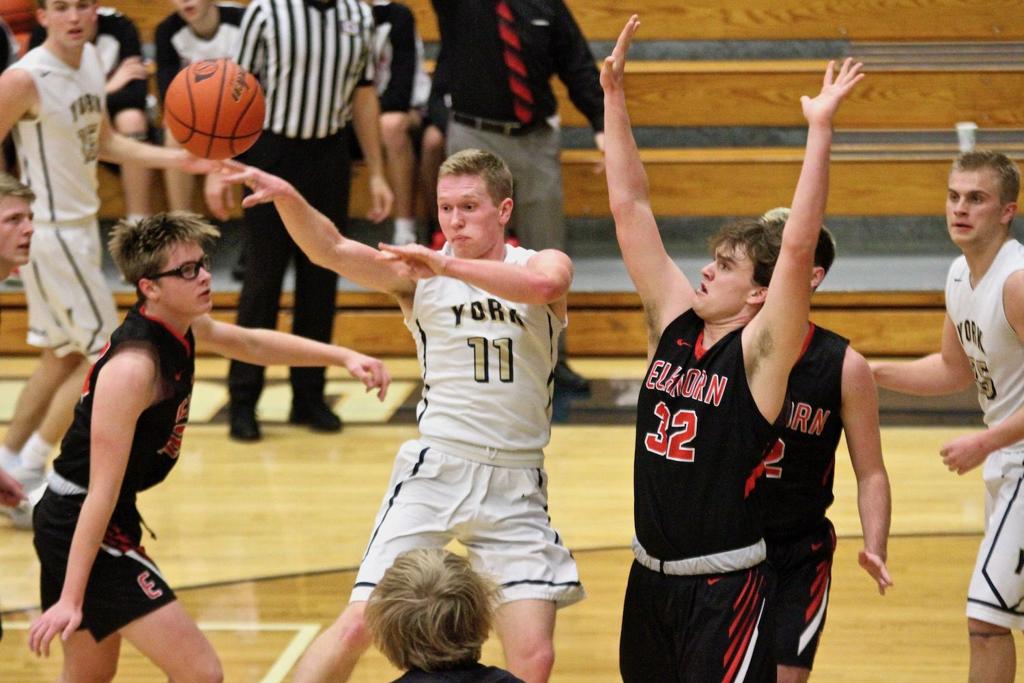 York Boys Hit Six 3s In Win Over Elkhorn Sports Yorknewstimes Com