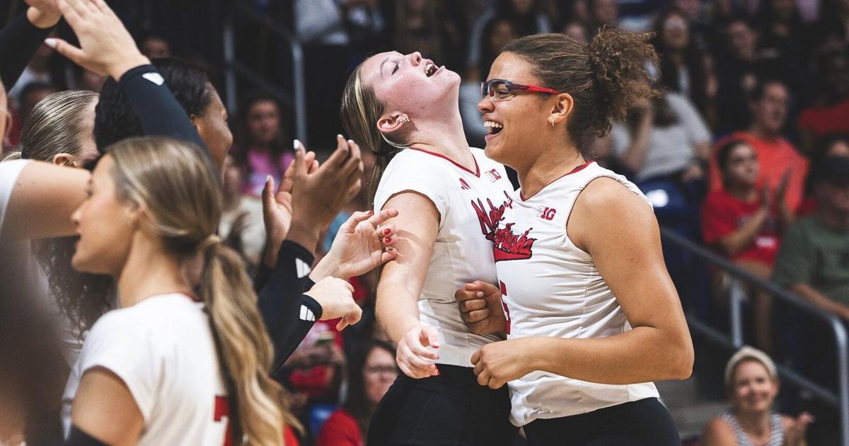 3 freshmen make Husker debuts in Nebraska volleyball's sweep of Lipscomb