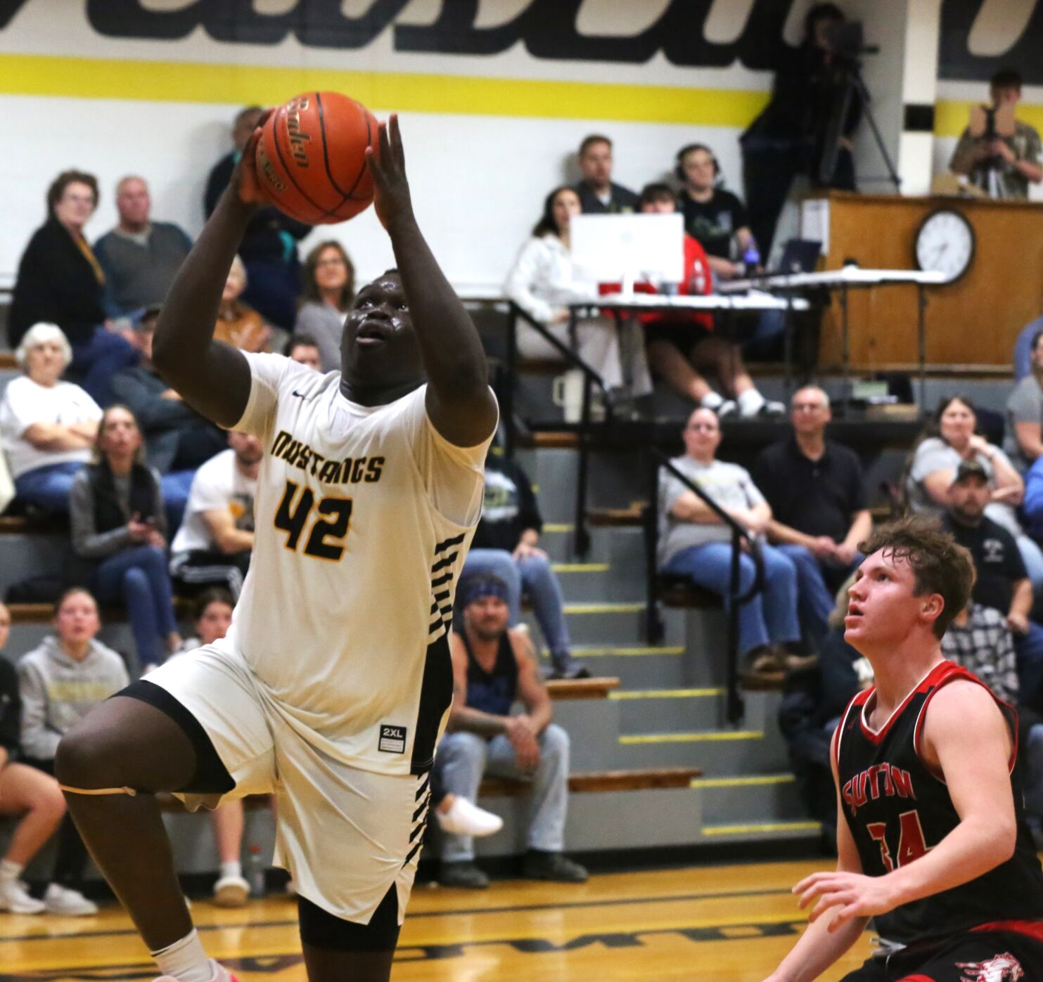 Bulldogs parlay big fourth quarter to win over McCool Junction BVM Sports