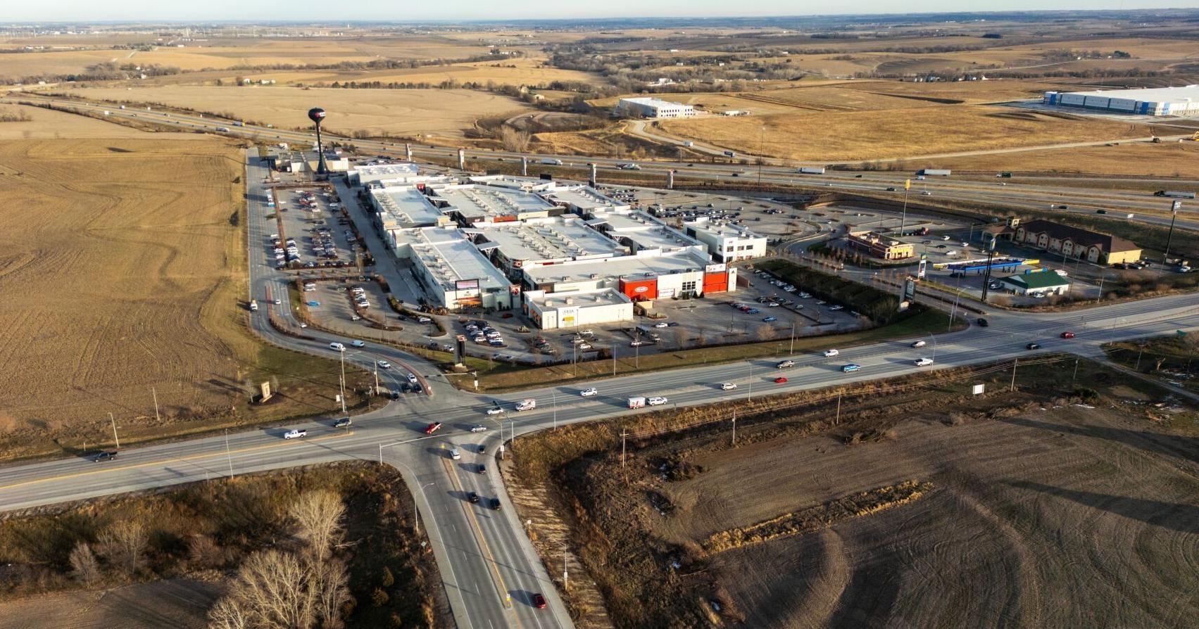Gretna voters could have say in 'Good Life' district on I-80 - Vimarsana News
