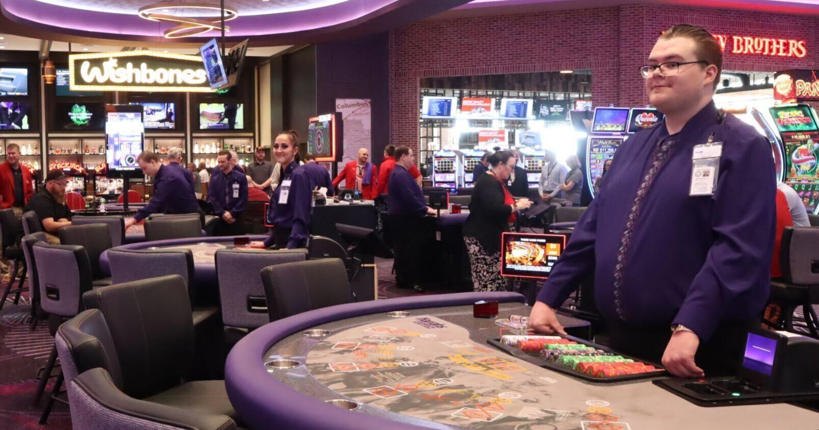 Harrah's Columbus NE casino celebrates opening day - Vimarsana News