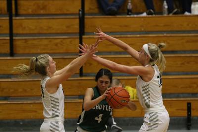 York Girls Easily Get Past Schuyler In Tuesday Night Basketball Matchup Sports Yorknewstimes Com