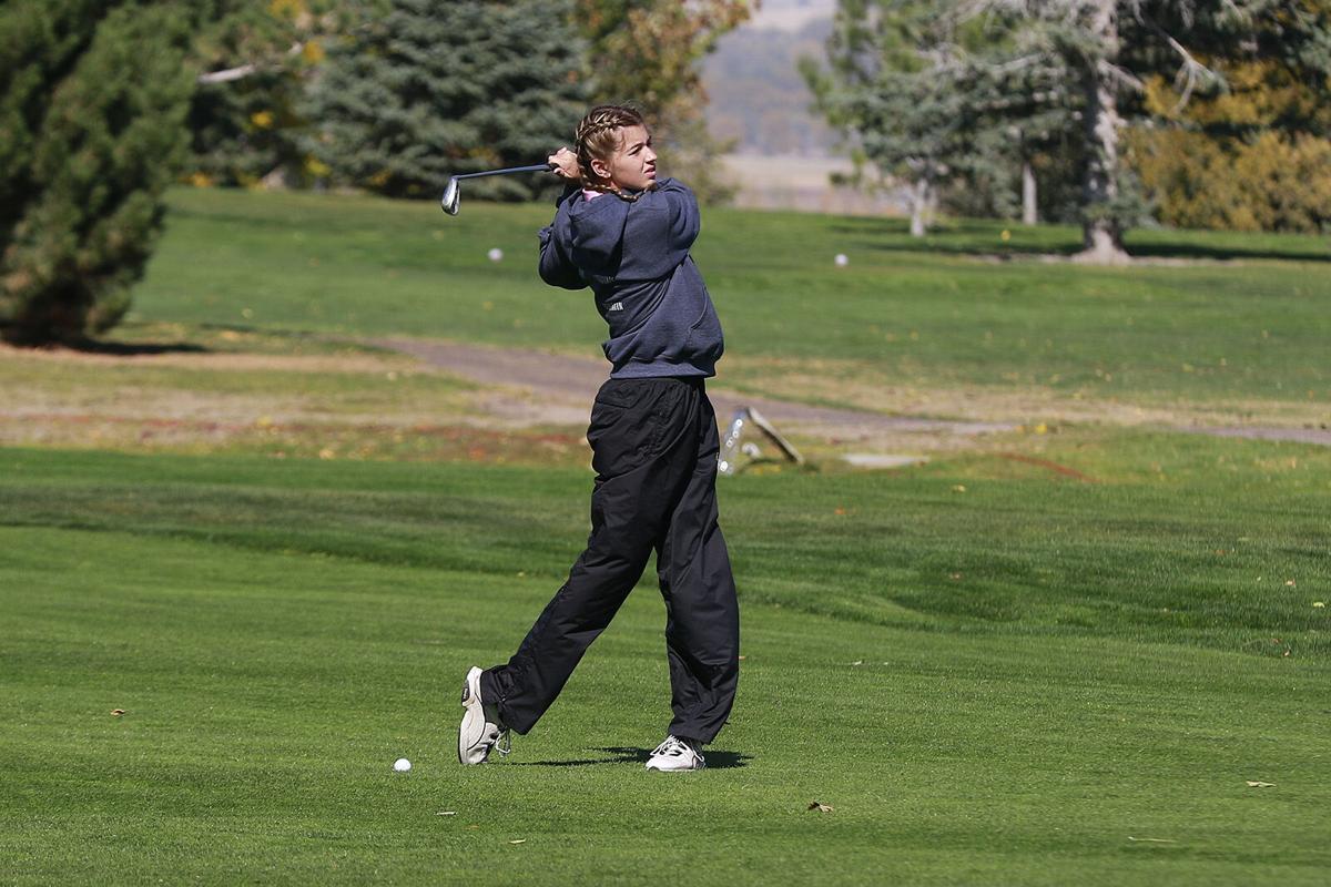 York sits in fifth place after windy day at Monument Shadows