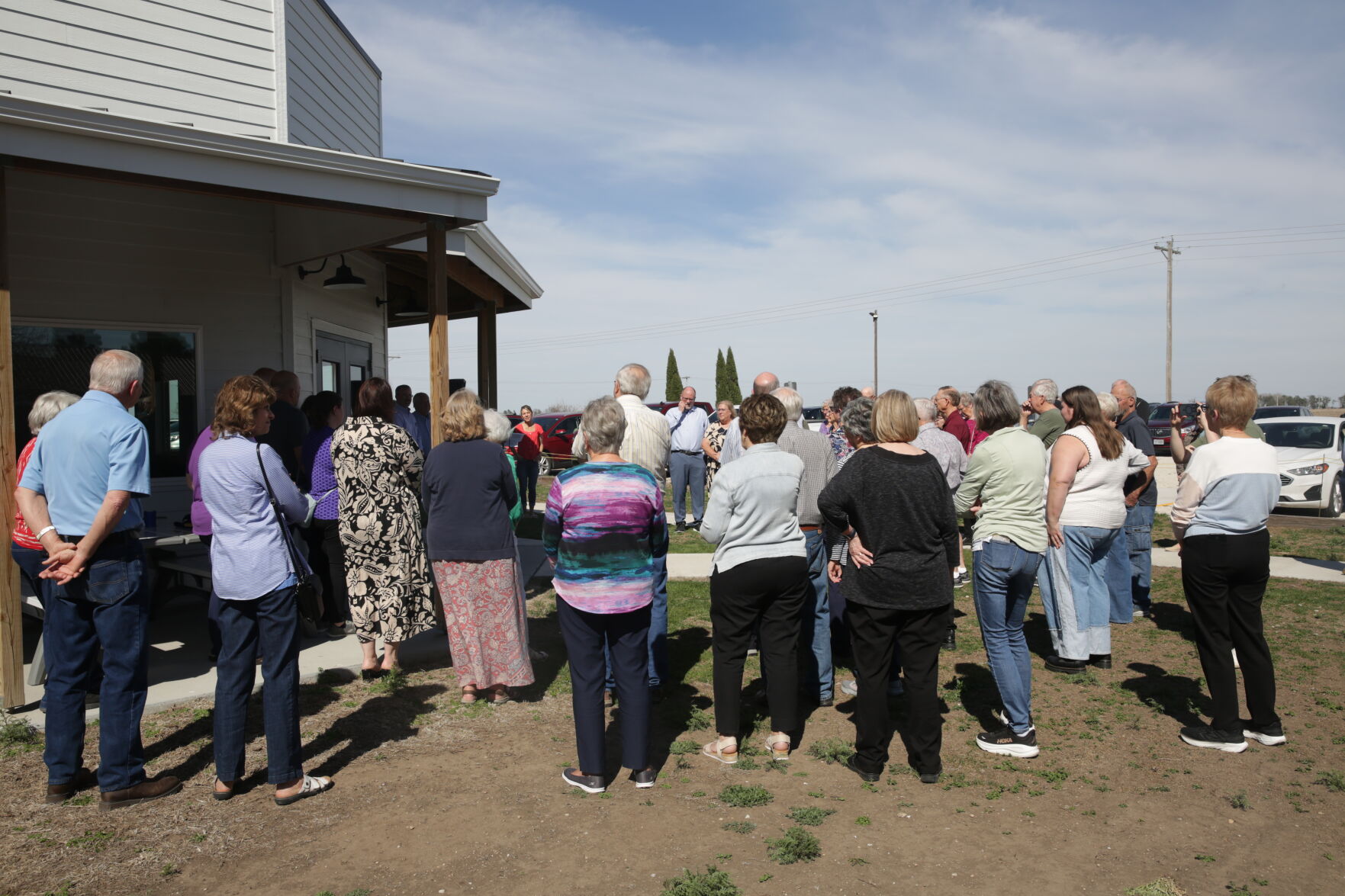 Henderson park holds ribbon-cutting for new building