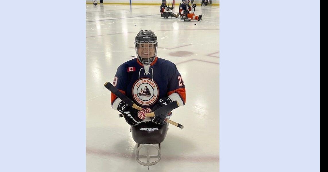 Markham teen amputee receives sledge to help hit ice