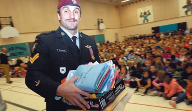 What A Card: Soldier Says Thanks To Stouffville Students