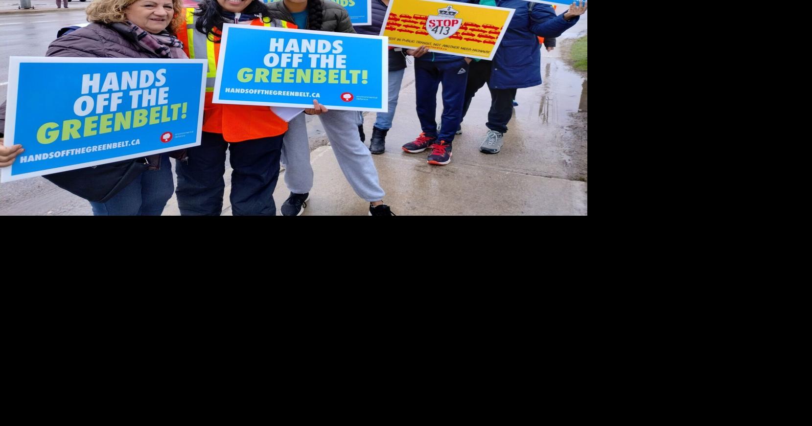 Environmentalists gather at rain-soaked rally in Richmond Hill