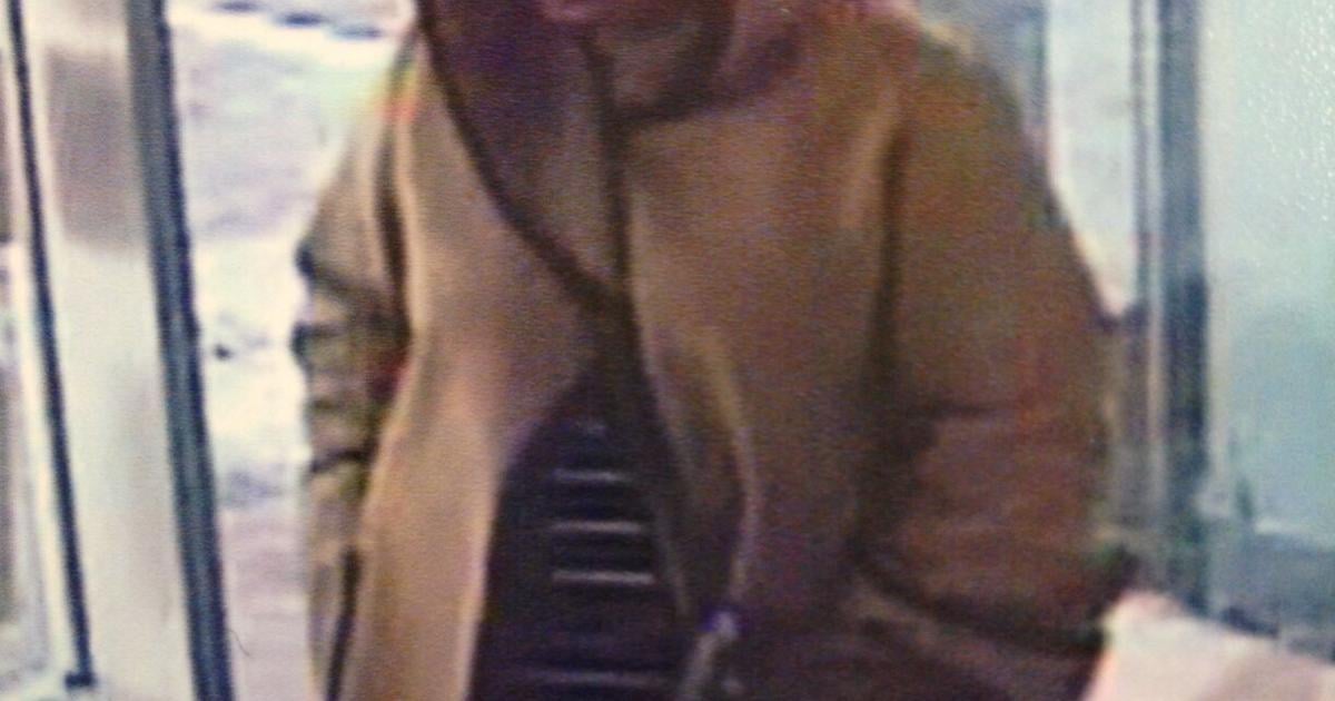 Thieves Using Distraction Thieves worked together in distraction theft in Richmond Hill
