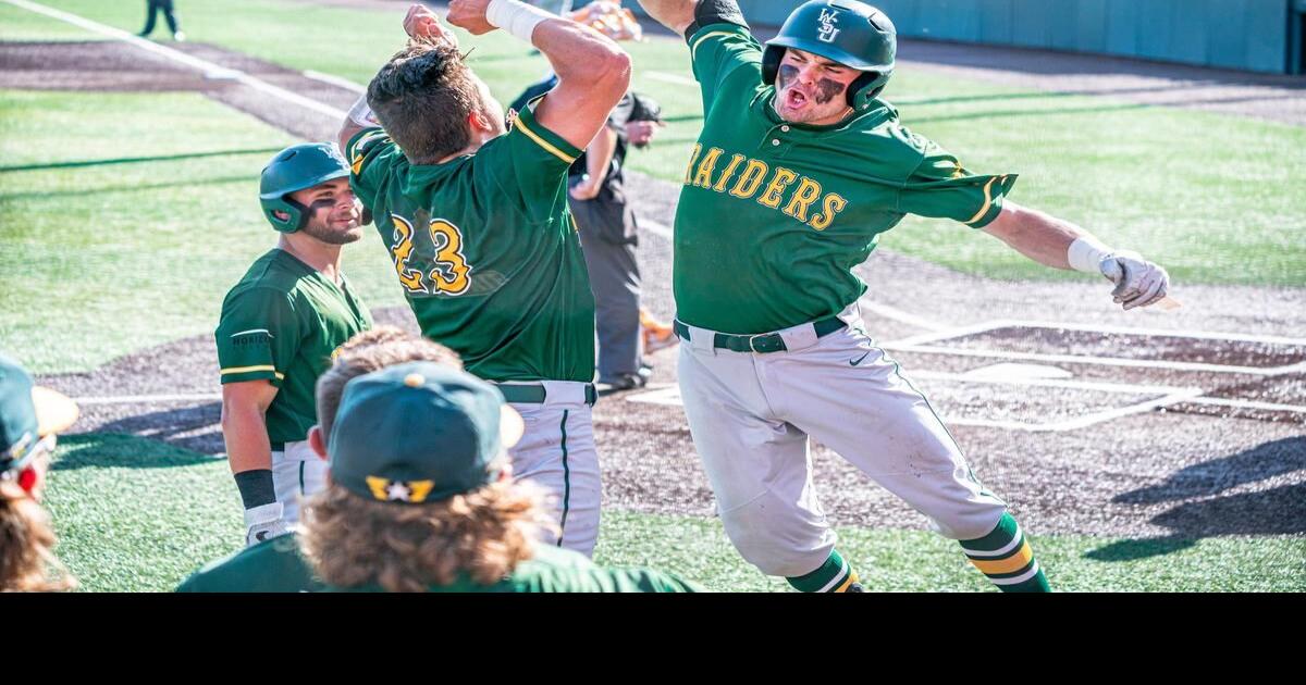 Stouffville native Tyler Black gets 2 hits in MLB debut