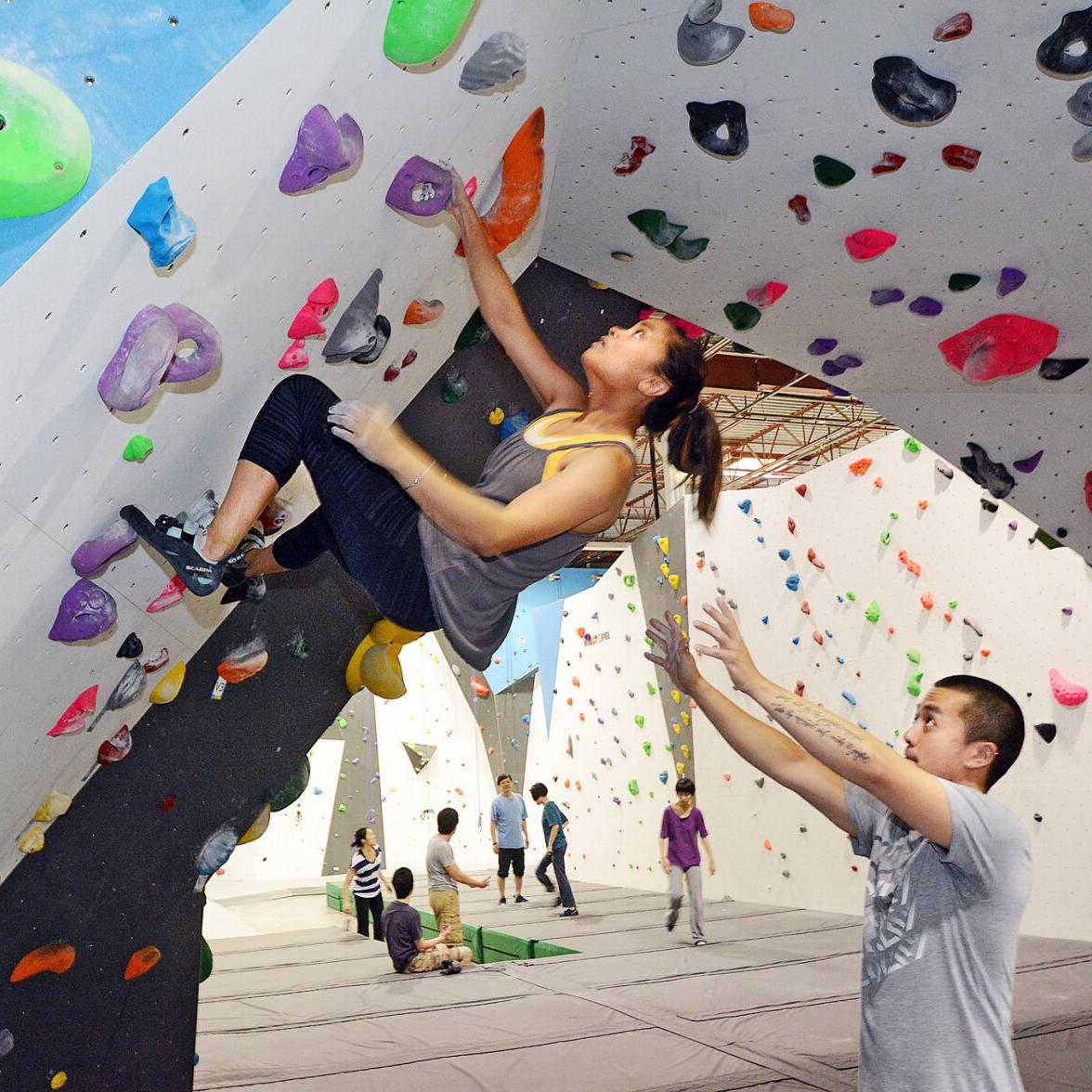 Hub Climbing Markham: Indoor Rock Climbing Gym, Bouldering