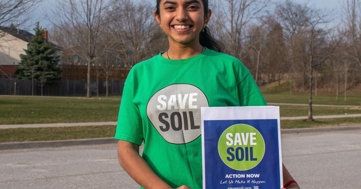 Stouffville teen looks toward healthy soil as key to the future Stouffville teen looks toward healthy soil as key to the future