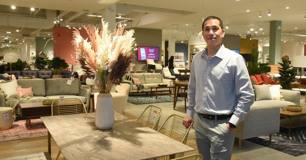 Structube furniture store opens its doors at Newmarket's Upper Canada Mall