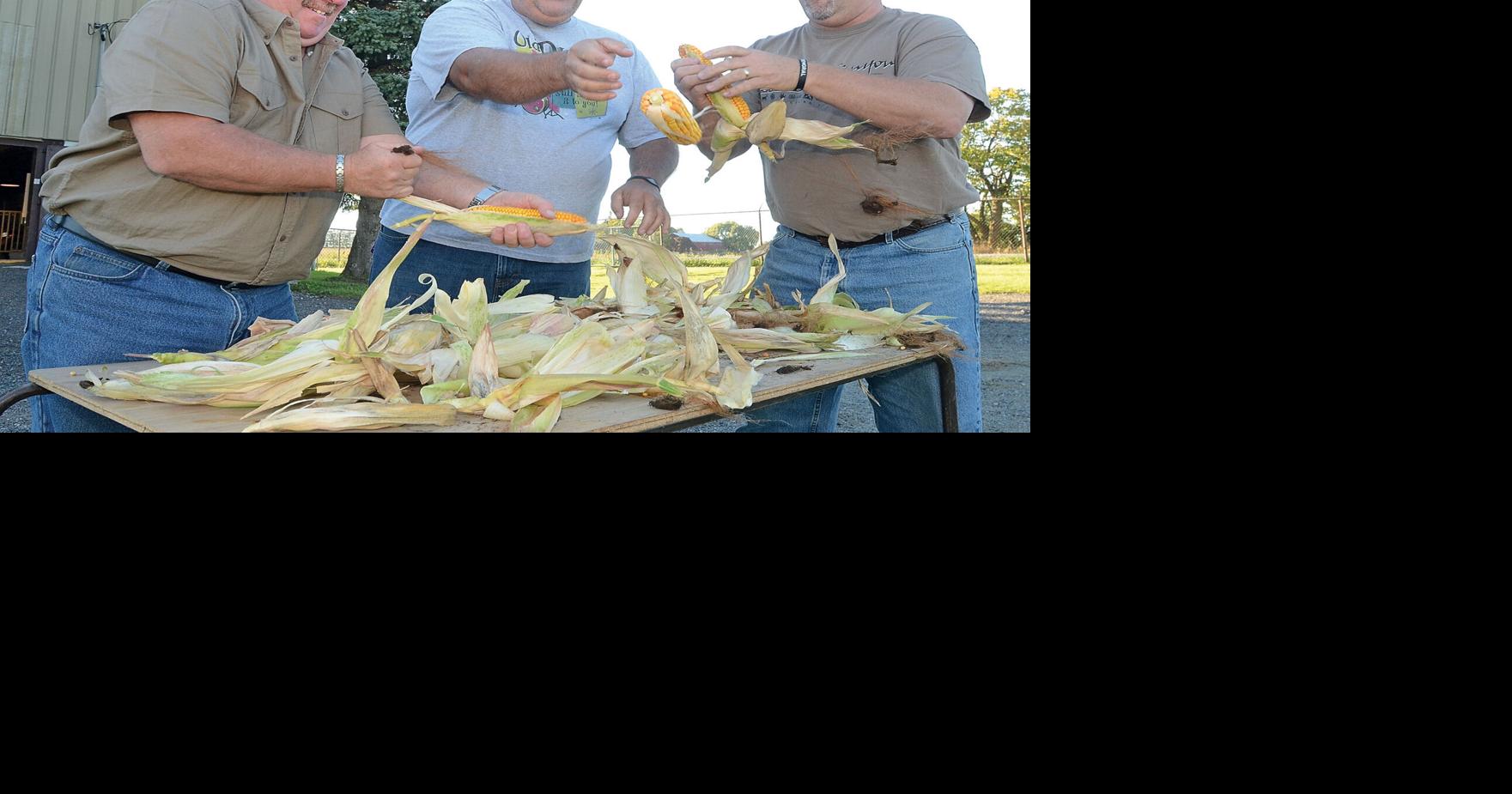 Corn huskers put Markham Fair in record book