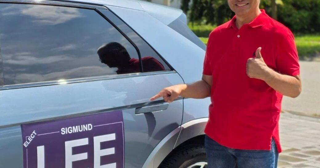 Other cities don't charge candidates fees just to put up election signs, but York Region and most of its municipalities do. A Richmond Hill man decided paying $618 isn't worth it.
