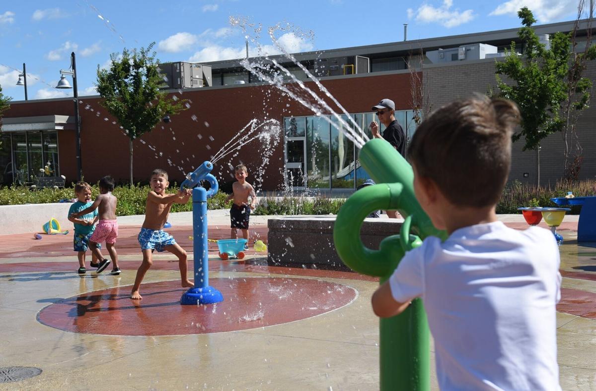 The Newmarket Splash Pad: Aqua Land - Mommy, UP!