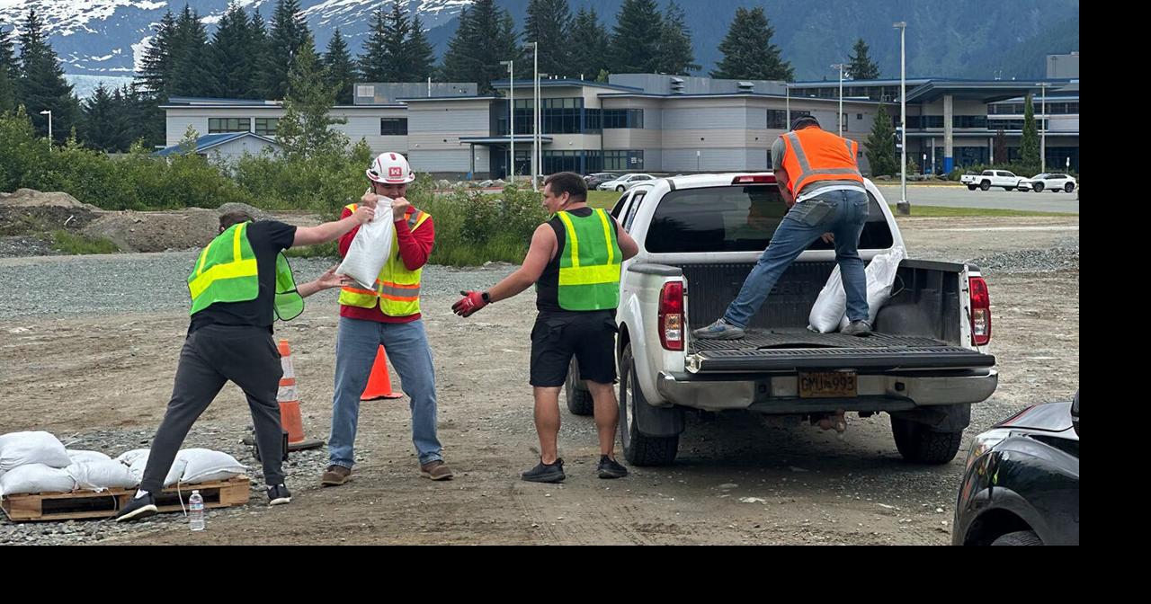 Juneau prepares for possible glacial flooding in Mendenhall Valley