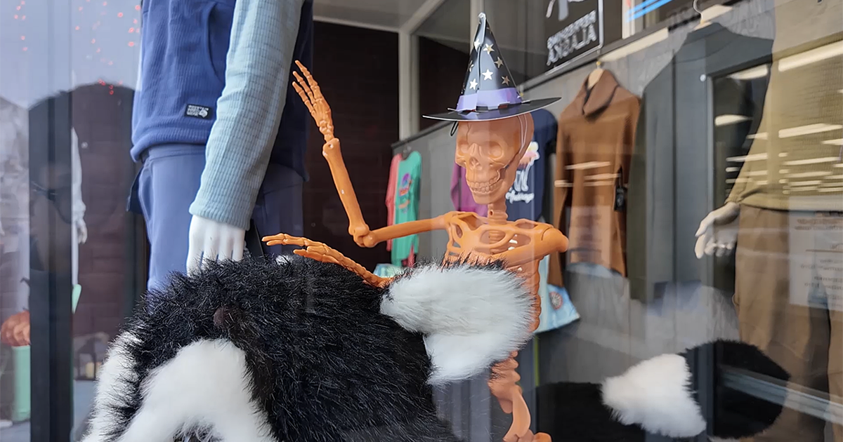 Downtown Anchorage hosts “Trick or Treat Street” for families this Saturday